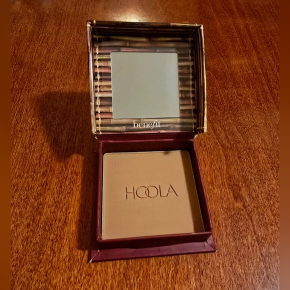 BENEFIT Hoola Bronzing Powder Bronzer Original .28 oz - New - Picture 4 of 4
